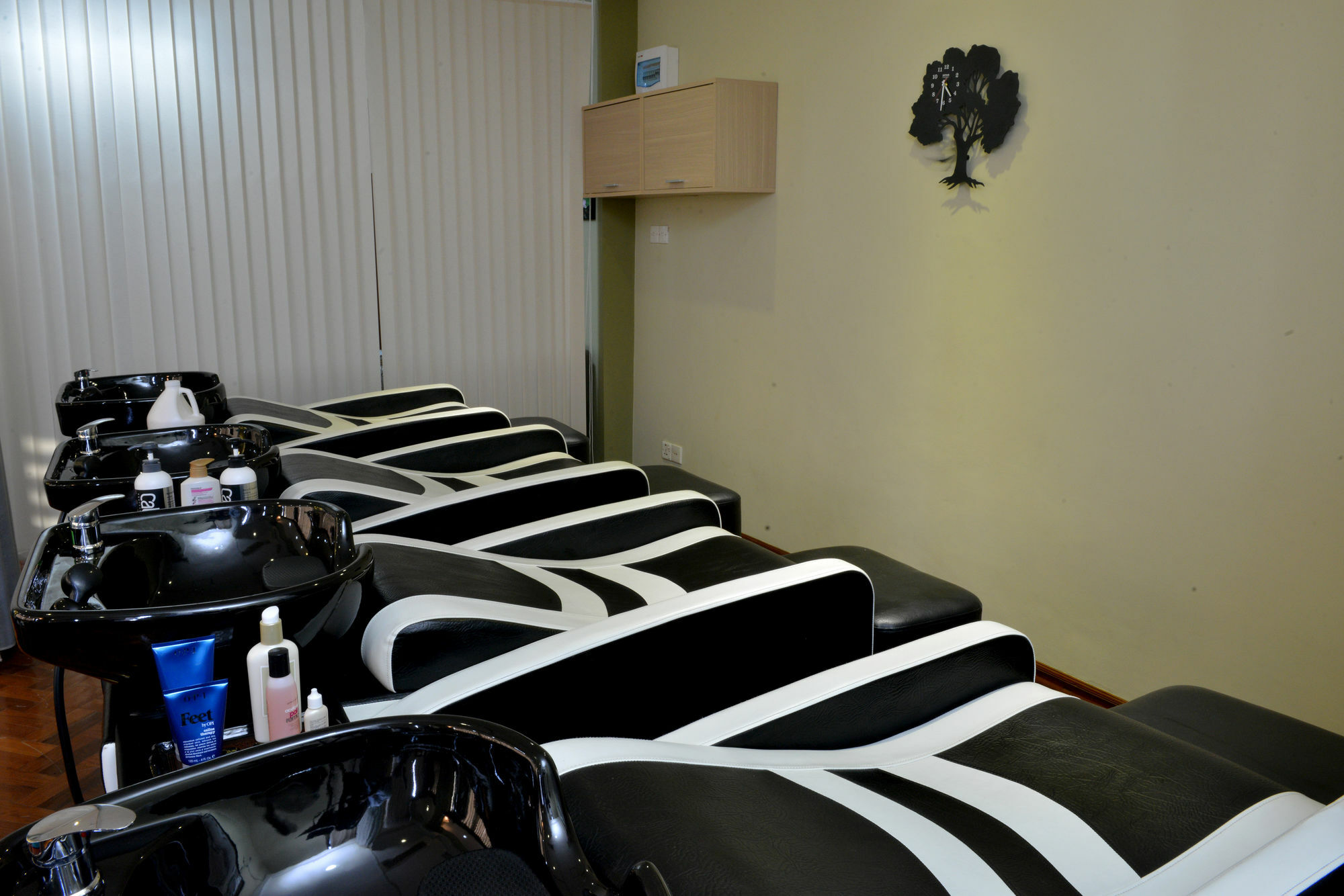 יאנגון Golden Butterfly Hotel מראה חיצוני תמונה