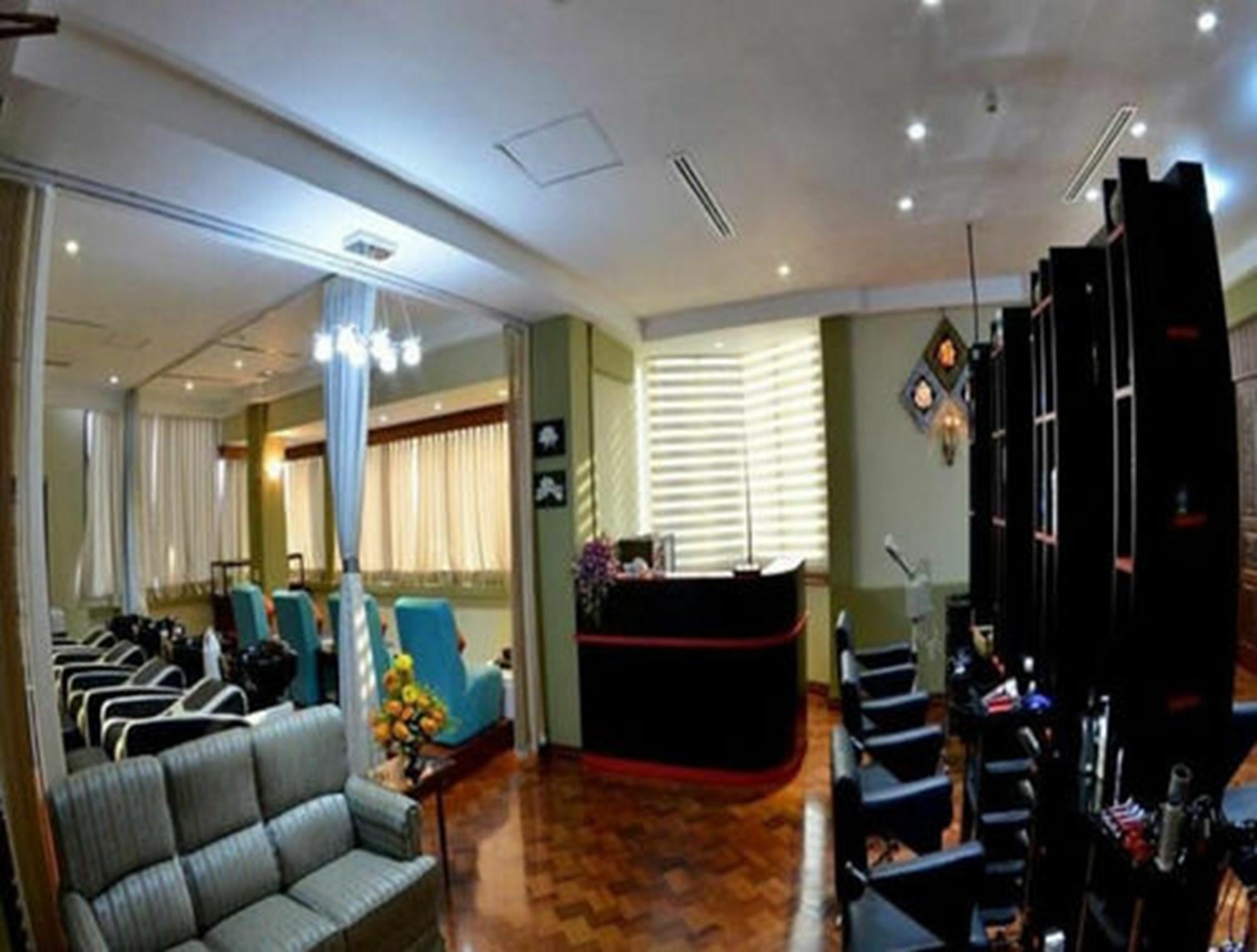 יאנגון Golden Butterfly Hotel מראה חיצוני תמונה