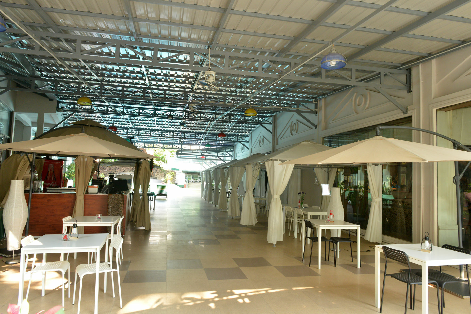 יאנגון Golden Butterfly Hotel מראה חיצוני תמונה